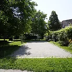 Familien- & Gruppenapartment Fuer 8 Mit Direktem Parkzugang Und Terasse Lejlighed *