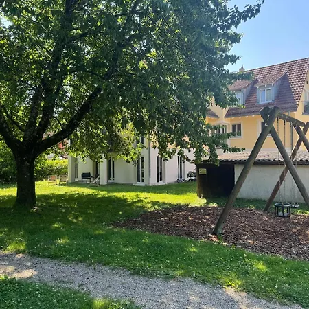 アパート Einzigartiges Wohnen Mit Direktem Zugang Zum Buergerpark