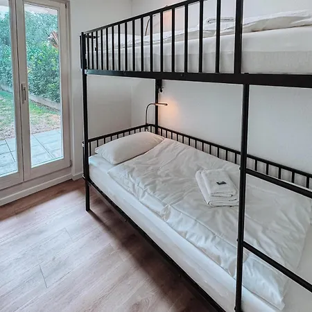 Familien- & Gruppenapartment Fuer 10 Personen Mit Direktem Parkzugang Und Terasse Apartment Baden-Baden