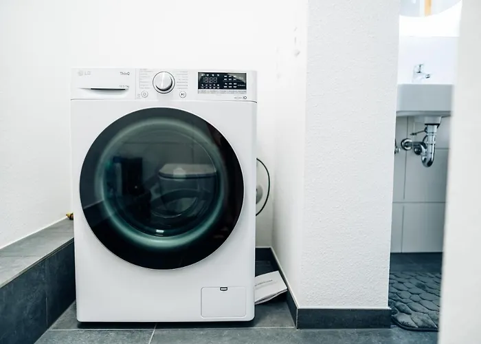 شقة Familien- & Gruppenapartment Fuer 8 Mit Direktem Parkzugang Und Terasse