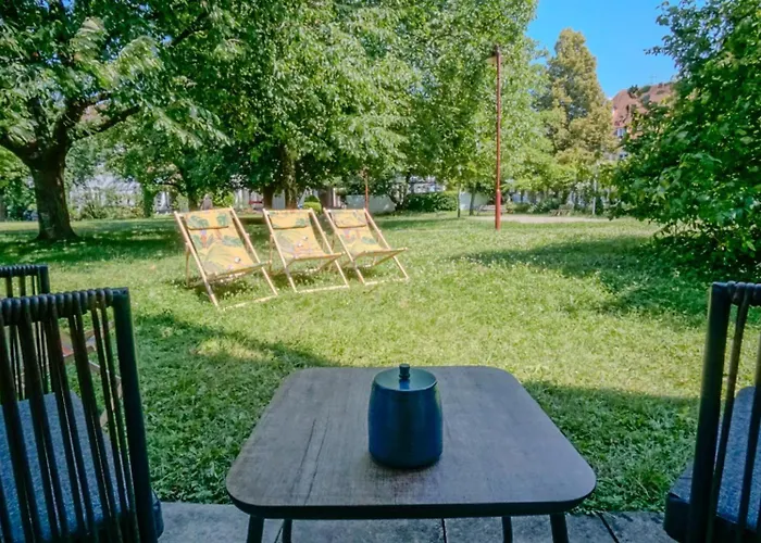 Familien- & Gruppenapartment Fuer 8 Mit Direktem Parkzugang Und Terasse * بادن بادن